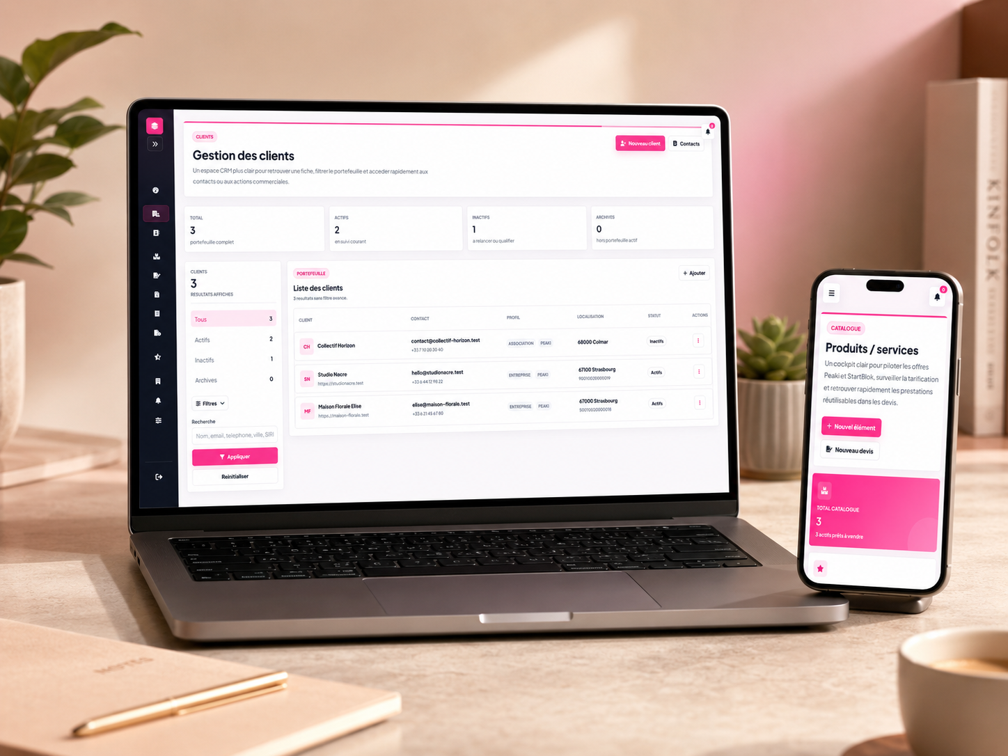 Gestion des clients CRM sur ordinateur et mobile